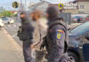 VIDEO: 13 persoane reținute după perchezițiile făcute la gruparea care vindea droguri elevilor