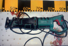 Percheziție la locuința unui bărbat din Târgu-Jiu, încheiată cu reținerea lui