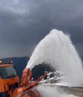 Deszăpezire pe Transalpina