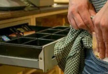 Adolescent de 15 ani, cercetat pentru furt