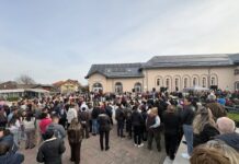 Tradiția a adunat sute de oameni la Tismana, la Hora de pomană