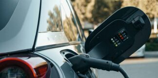 Provocarea invizibilă a mașinilor electrice: De ce anvelopele de vară se uzează mai repede pe o mașină „verde”?