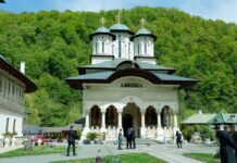 Sfânta Mânăstire Lainici din județul Gorj, gazdă a unui Simpozion Național Studențesc