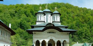 Sfânta Mânăstire Lainici din județul Gorj, gazdă a unui Simpozion Național Studențesc