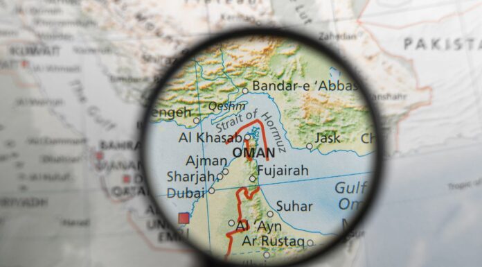 În lume: Iranul închide din nou Strâmtoarea Ormuz