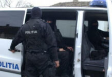 Femeie lovită cu parul în cap de propriul fiu