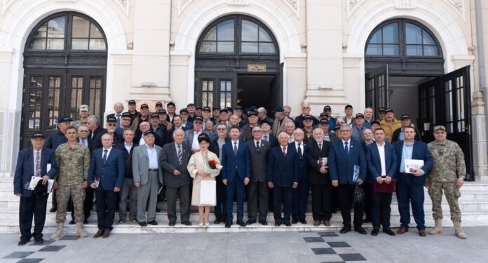 Tradiții ostășești – Rezerviștii gorjeni invitați pe malul Danubiului