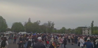 Susținătorii lui Ilie Bolojan, în Piața Victoriei