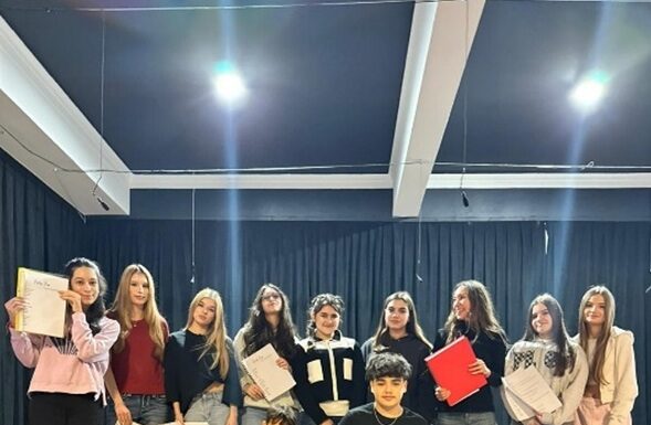 Tabăra pentru adolescenţi, locul în care îşi găsesc vocea