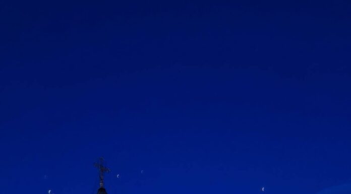 Procesiune religioasă pe străzile din Târgu Jiu