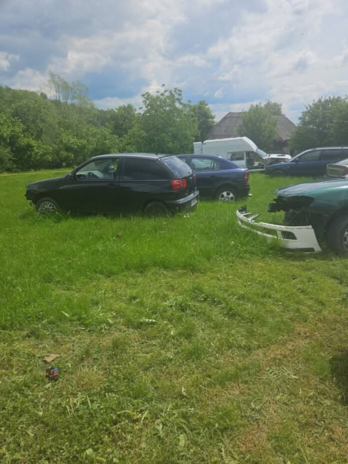 Dezmembrări auto ilegale la Novaci