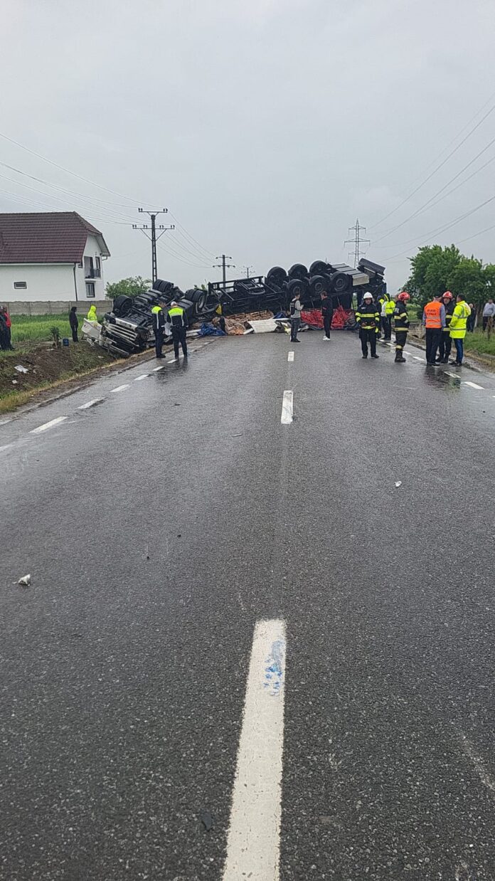 FOTO/VIDEO: Accident mortal la Țânțăreni