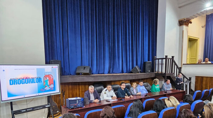 Poliția, la ședința cu părinții la Colegiul Național Spiru Haret