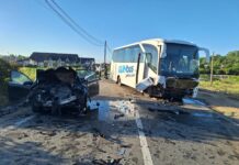 Accident pe drumul spre Severin. Un șofer ar fi adormit la volan