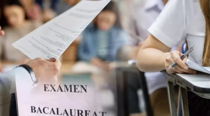 O elevă din Gorj participă la sesiunea specială a Bacalaureatului