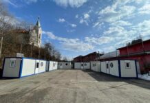 Trei ani de la cutremurele din Gorj. Zeci de oameni trăiesc încă în containere