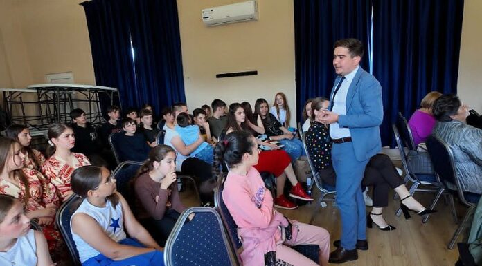 Cum transformă elevii din Bolboși experiențele Erasmus+ în Ghid de bune practici pentru întreaga școală