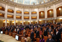 În ce mâini ajunge puterea în România! Cine câștigă bătălia cu Bolojan și USR