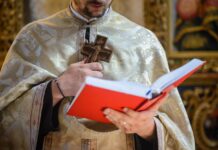 Posturi de preot, scoase la concurs în două parohii din Gorj