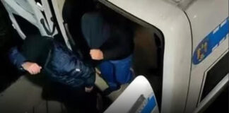 Scandal pe șantier: Doi bărbați din Vrancea, reținuți după ce și-au lovit un coleg cu cuțitul
