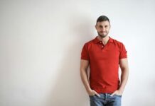 Ce trebuie să știi înainte să cumperi un tricou nou: ghidul bărbatului pragmatic