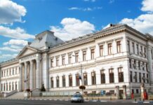Expoziție a studenților și absolvenților specializării ,,Pictură” a Facultății de Teologie Ortodoxă, la sediul Universității din Craiova