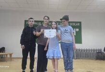 Succes pentru tinerii actori ai trupei ”Vatra Dacică”