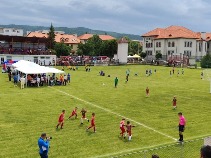 Super-turneu juvenil, sâmbătă la Bumbești Jiu