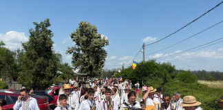 Acasă la Brâncuși, mii de români au sărbătorit autenticitatea și tradiția