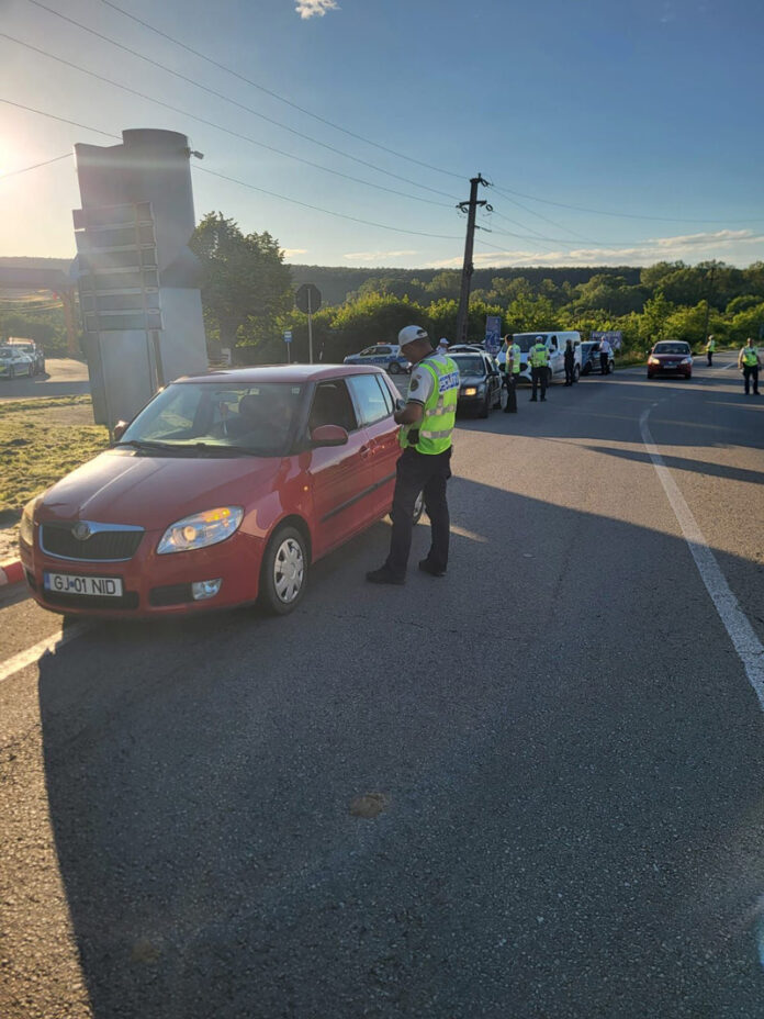 Acțiune fără precedent: Sute de șoferi testați, în câteva ore, pentru alcool