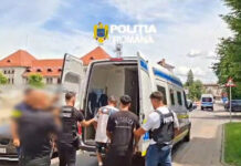 Arestați după ce au intrat peste o familie din Jupânești