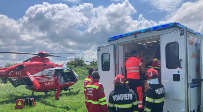 Bărbat din Romanești, rănit după ce un cap tractor a căzut peste el în timpul reparațiilor