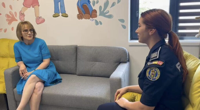 Camere pentru audierea minorilor, transformate în spații prietenoase pictate de o cunoscută polițiștă