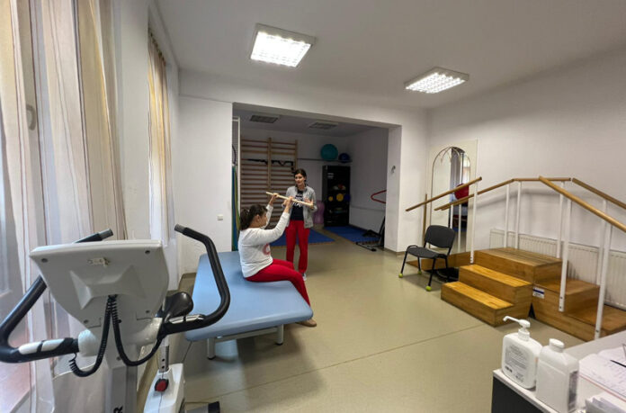 Bani acordați necuvenit și nereguli în centrele pentru persoanele cu dizabilități din Gorj