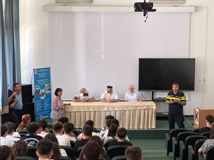 Deținuții, față în față cu elevii: Povești reale despre consecințele alegerilor greșite