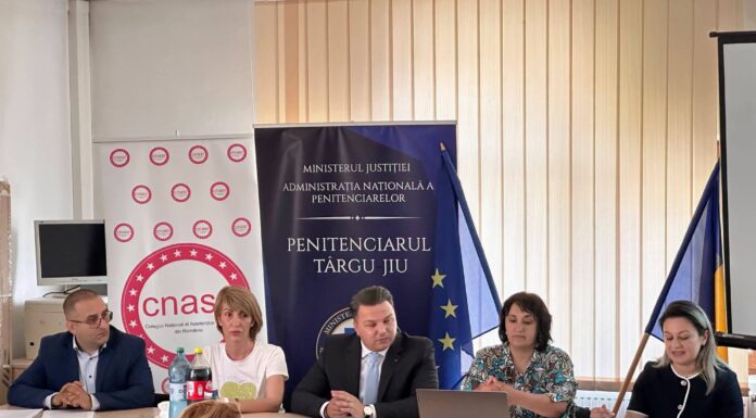 Conferință la Târgu Jiu pentru reintegrarea foștilor deținuți. Zeci de specialiști au participat la dezbateri