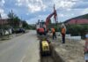 Continuă lucrările la rețeaua de apă-canal din Țicleni