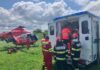 Un bărbat din Drăguțești, rănit după ce un cap tractor a căzut peste el