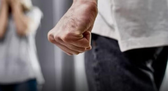 Scandal într-o familie din Glogova, încheiat cu reținere