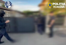 VIDEO: Trei reținuți după percheziții făcute în Mehedinţi și Hunedoara, de polițiștii și procurorii DIICOT din Gorj