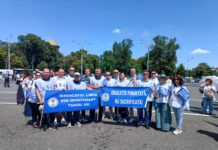 Profesori din Gorj protestează la București