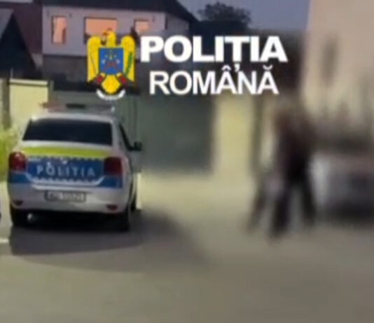 VIDEO: Doi bărbați, reținuți după percheziții într-un dosar de furt calificat