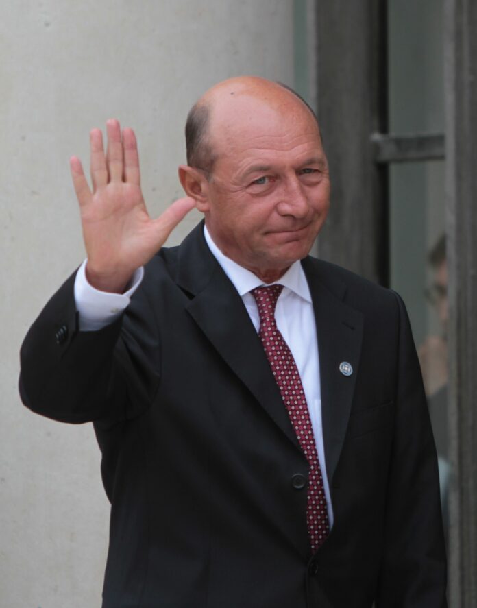 Băsescu toarnă gaz peste foc: Alegerile din 2024 au fost fraudate deliberat