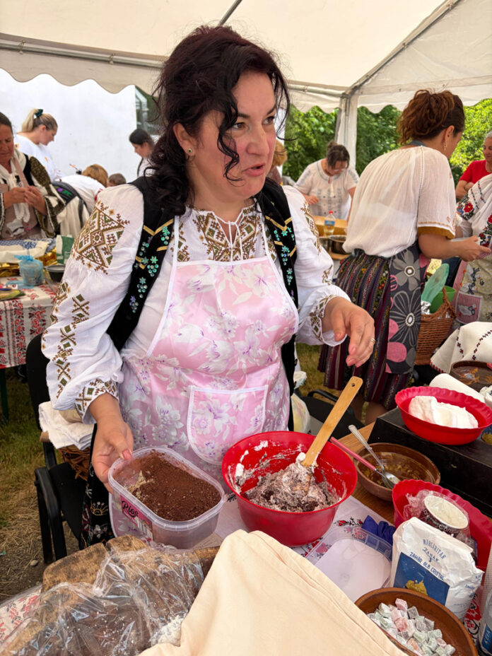 O gorjeancă a câștigat Locul I la Festivalul Cozonacilor din Crainici – Mehedinți!