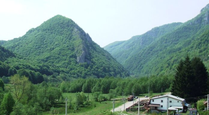 Repere estivale – La început de sezon estival, cutreierător prin lumea fascinantă a reliefului gorjean