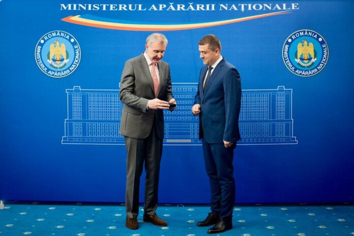 Medalia ,,Casa Regală a României 160”, pentru gorjeanul Radu MIRUȚĂ