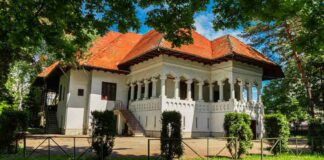 Expoziție a elevilor de la Palatul Copiilor din municipiul Târgu-Jiu, deschisă la sediul Muzeului Național ,,Constantin Brâncuși”