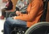 Mai mulți bani pentru însoțitorii și asistenții personali ai persoanelor cu handicap