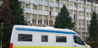 Reținut după ce și-a agresat fosta iubită
