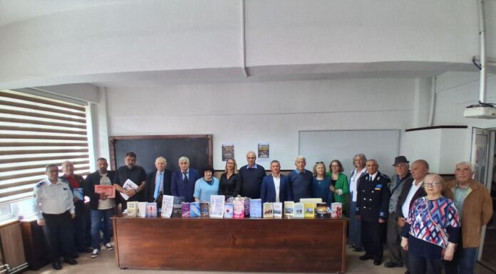 La Rovinari, Primăvara a venit cu parfum de poezie